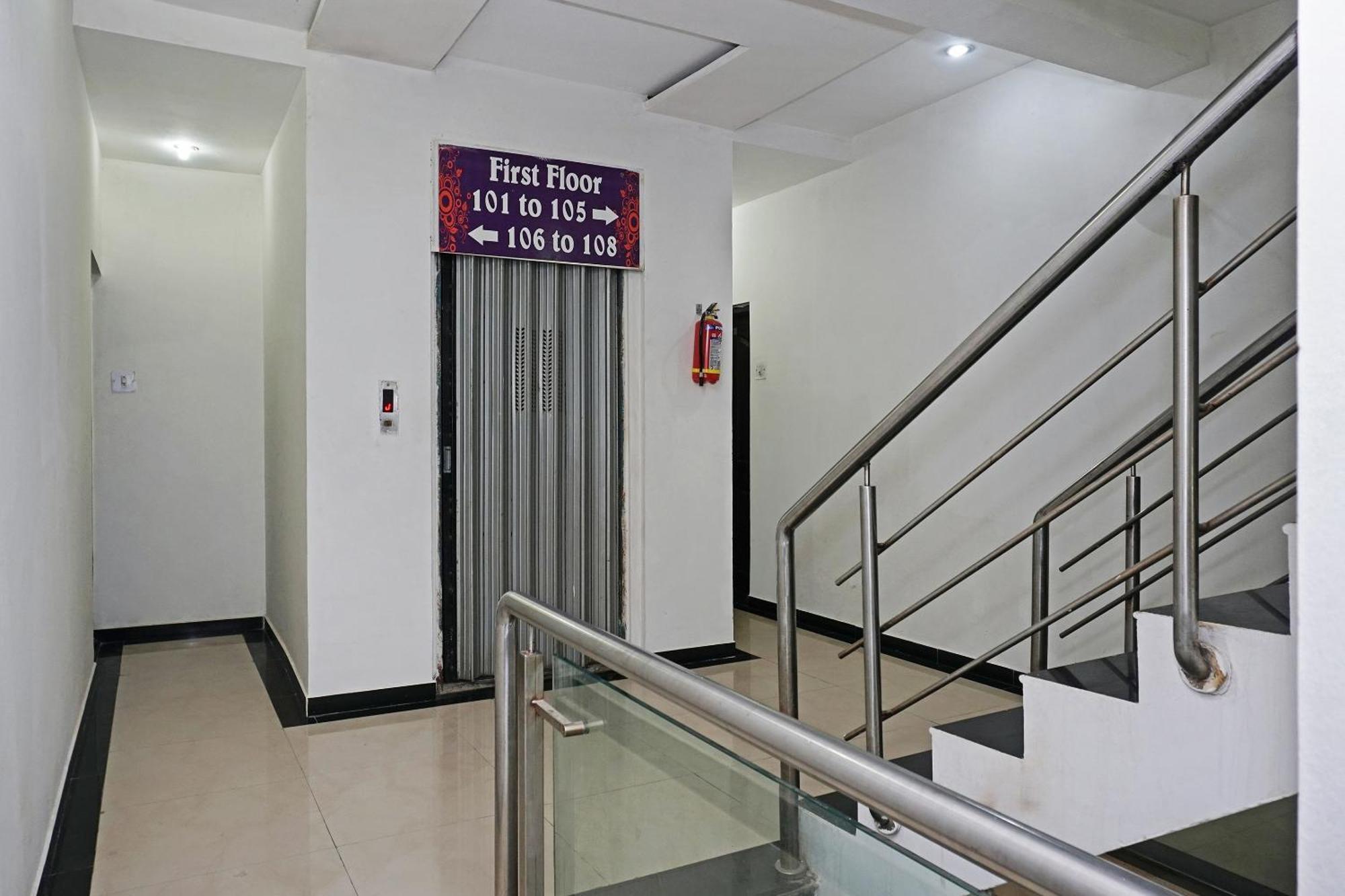 Super Hotel O Shirdi Sai Inn Exterior photo